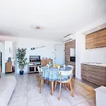 Appartamento La Sirene-5 By Interhome *