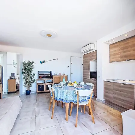 아파트 La Sirene-5 By Interhome *
